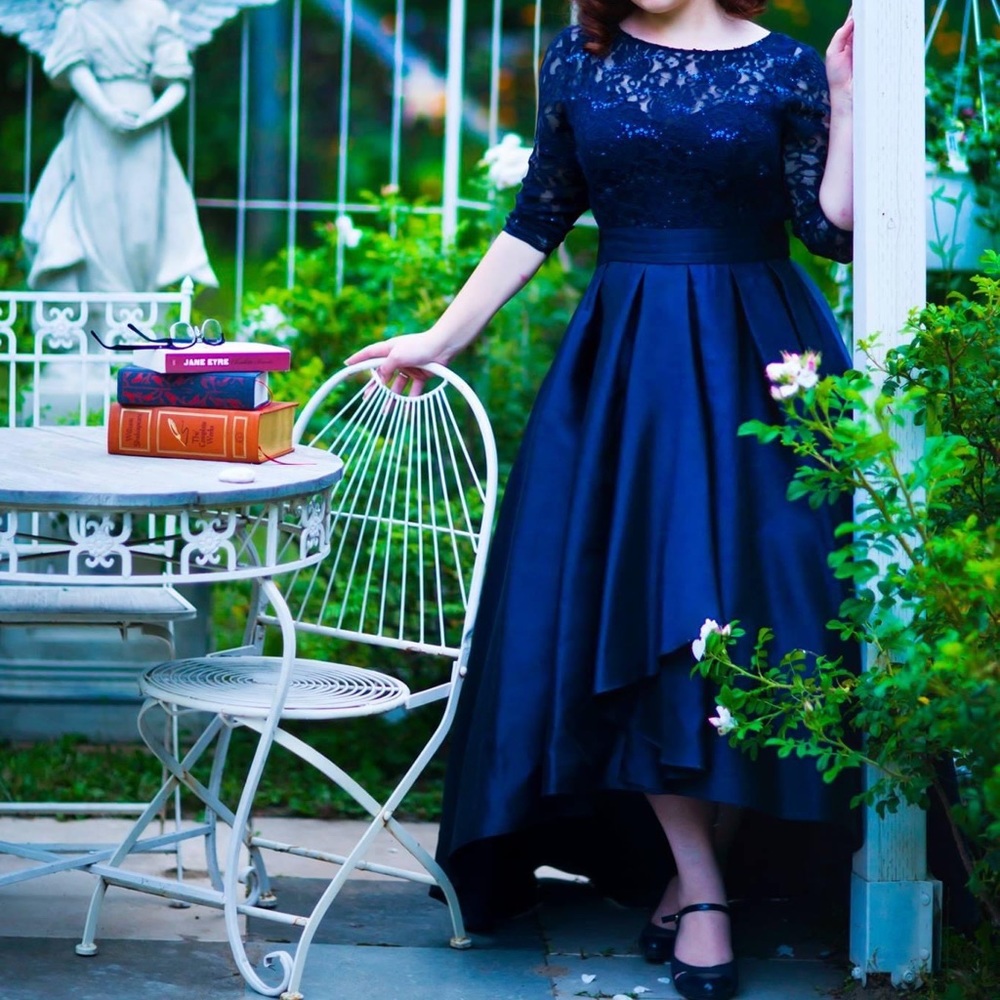 Modest Vintage Style Prom Dress, size 10